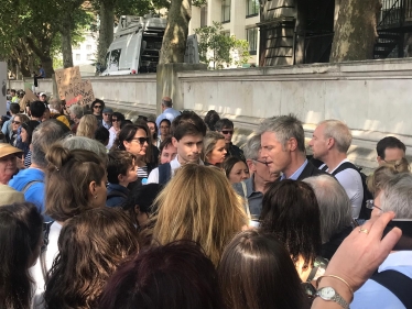 Zac Goldsmith MP talks to Climate Change campaigners